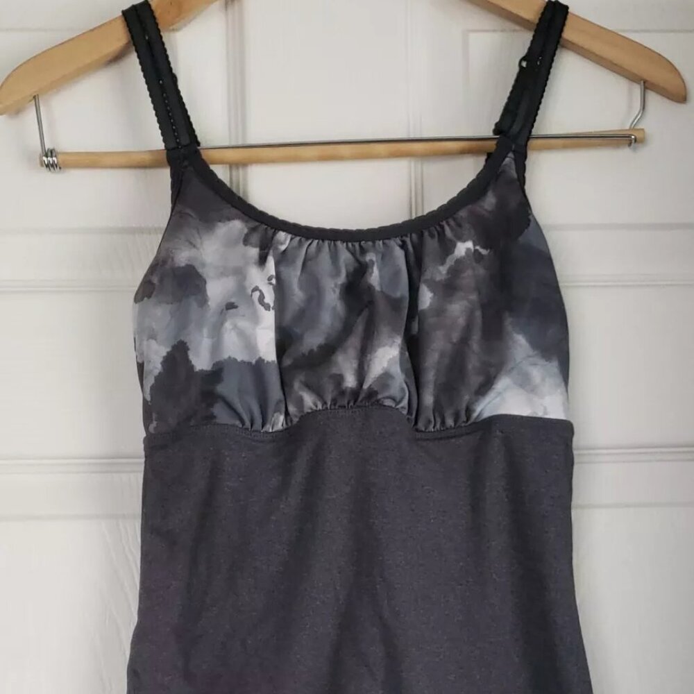 Lululemon Tank, Size 4